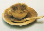 Oppenheim Meret; Pelzbezogene Tasse, Untertasse und Löffel , 1936